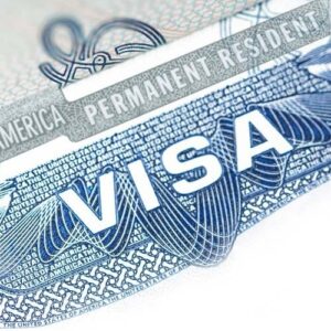 Mitos comunes sobre los trámites de inmigración que debes dejar de creer.